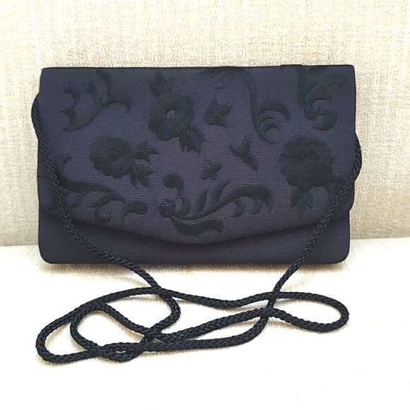 LaRegale Black Embroidered Floral Handmade Evening Shoulder Bag - Picture 1 of 9